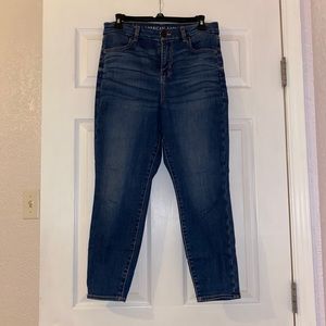 American Eagle Curvy High-Rise Jeggings